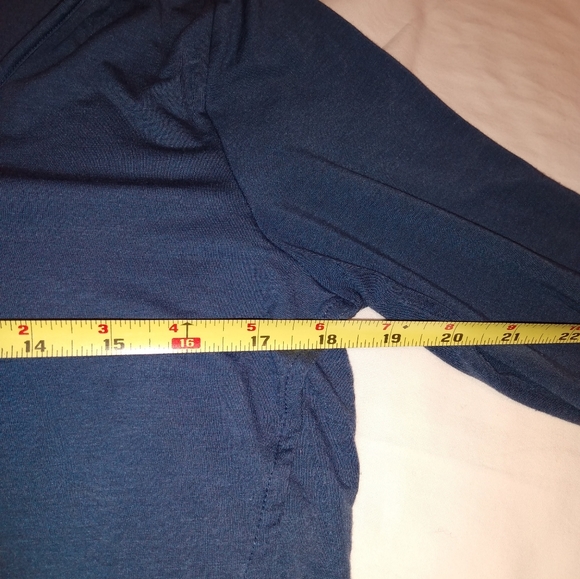 Athleta blue long sleeve scoop neck layered top - Picture 7 of 9
